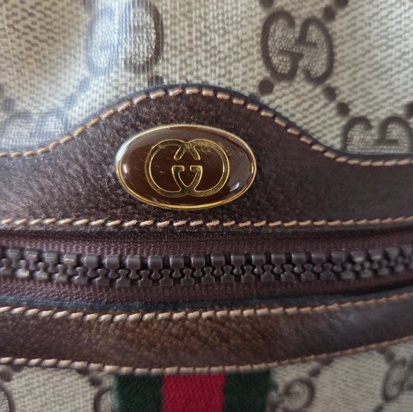 ⛔️SOLD⛔️Gucci Accessory Collection Camera Bag GG Supreme Monogram W/COA - Picture 15 of 17